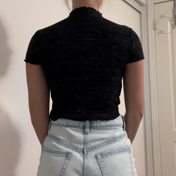 black short sleeve lettuce trim turtleneck - Picture 2 of 2